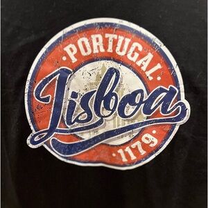 Lisboa Portugal t shirt size xl in EUC